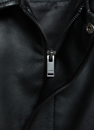 Куртка из искусственной кожи