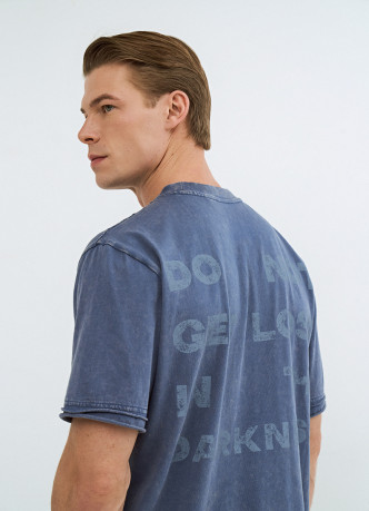 Футболка с текстовым принтом