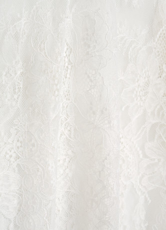 Кружевная блузка с воротником-стойкой