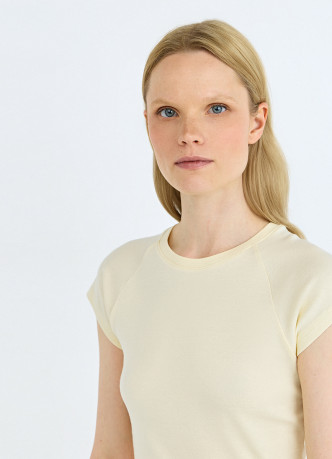 Приталенная футболка из хлопка