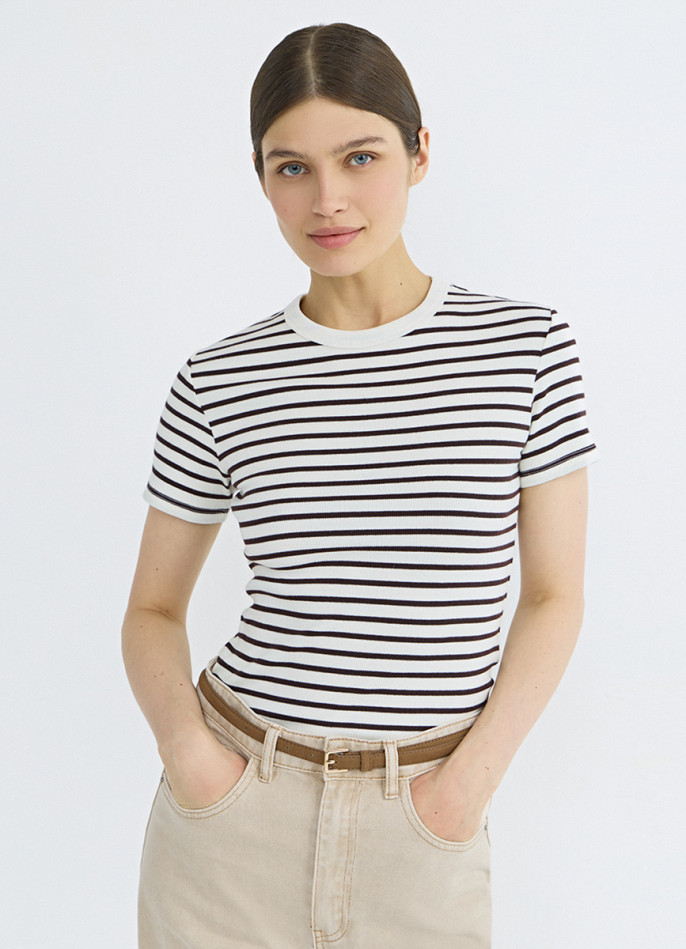 Футболка в рубчик