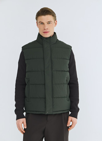 Утеплённый стёганый жилет