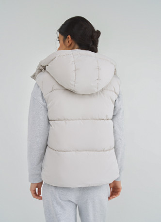 Жилетка с капюшоном