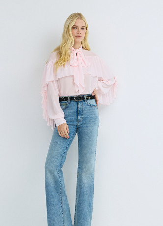 Блузка с объёмными рюшами