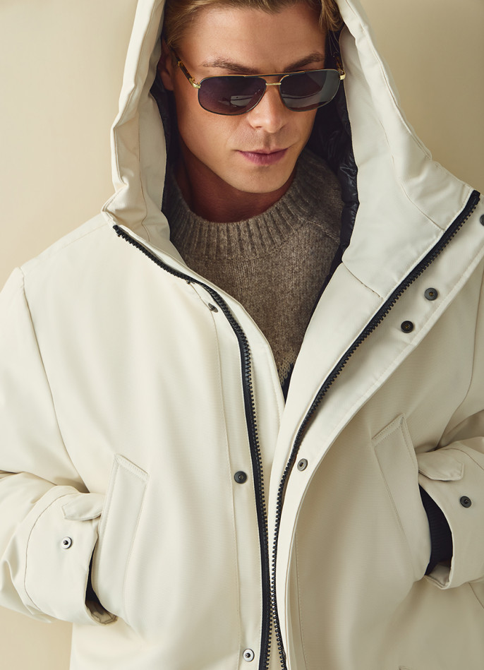 Удлинённая парка с капюшоном