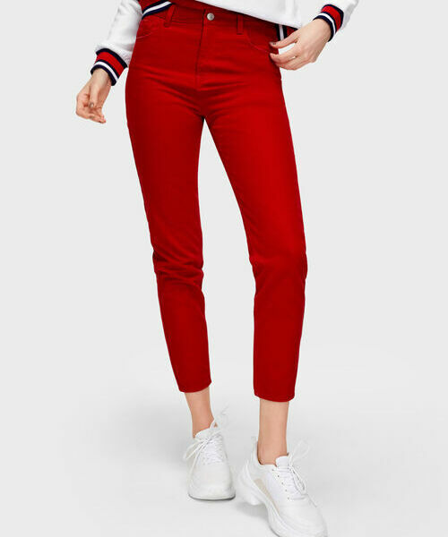 

Красные джинсы Mom Fit, Красный